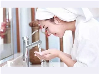 春季護(hù)膚應(yīng)注意哪些問(wèn)題？做好這3點(diǎn)很重要